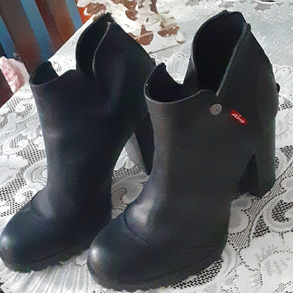 Levi's Other - Levy boots
